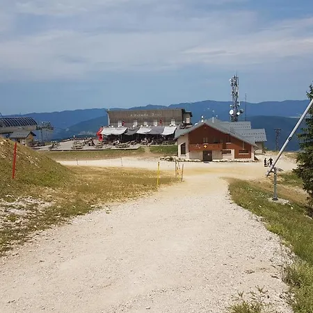Un Air De Bretagne A La Montagne-studio Avec Balcon Apartment